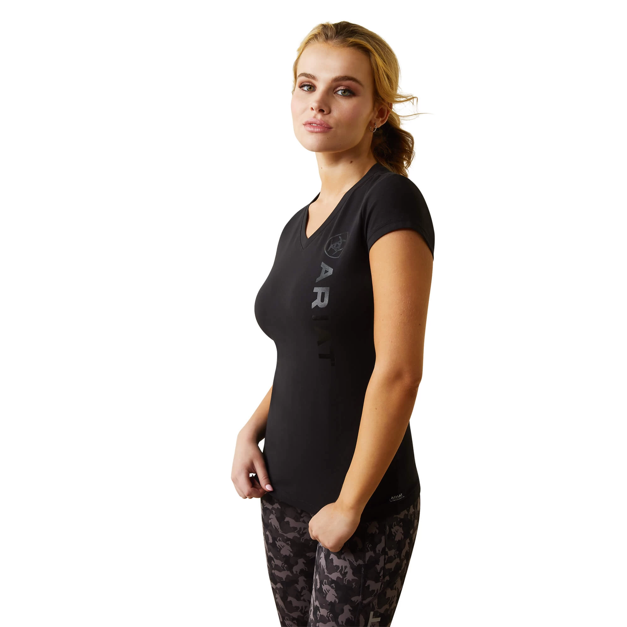 ARIAT WOMENS VERTICAL LOGO TEE - BLACK 3 ARIAT WOMENS VERTICAL LOGO TEE - BLACK